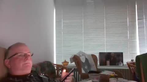 loewe39238 online show from January 16, 2025, 8:43 am