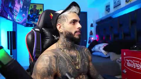 logan_hugh8 online show from February 16, 2026, 10:28 pm