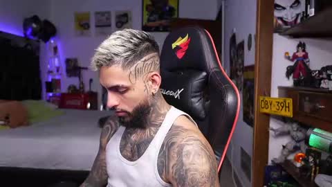 logan_hugh8 online show from April 13, 2026, 8:03 pm