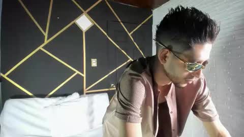 Snapshot of logan_rogers chatting on October 15, 2025, 3:56 pm Logan Rogers online show from October 15, 2025, 3:56 pm