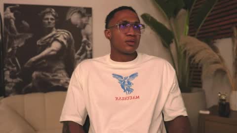 Snapshot of logan_varela chatting on February 16, 2025, 7:49 pm logan_varela online show from February 16, 2025, 7:49 pm