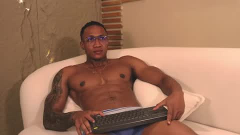 Snapshot of logan_varela chatting on March 1, 2025, 12:07 am logan_varela online show from March 1, 2025, 12:07 am