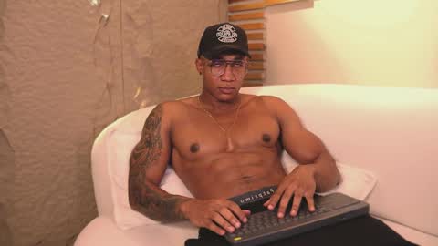 Snapshot of logan_varela chatting on March 5, 2025, 5:29 am logan_varela online show from March 5, 2025, 5:29 am