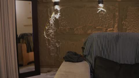 Snapshot of logan_varela chatting on October 9, 2025, 9:18 am logan_varela online show from October 9, 2025, 9:18 am