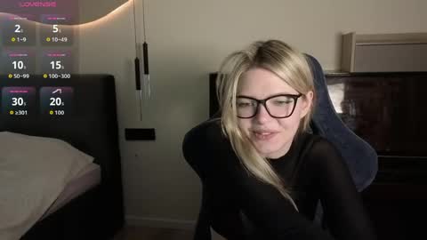 Logan and Katana online show from April 30, 2026, 1:28 pm