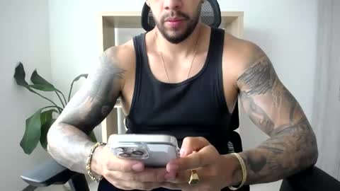 Logan Wolfp online show from June 26, 2026, 5:17 pm