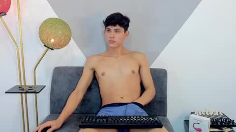 loganoficialx online show from December 4, 2024, 10:46 am