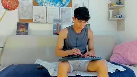 loganoficialx online show from April 14, 2026, 7:31 pm