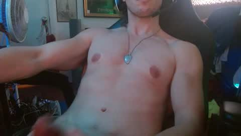 Snapshot of loggie62 chatting on November 19, 2025, 7:47 pm loggie62 online show from November 19, 2025, 7:47 pm