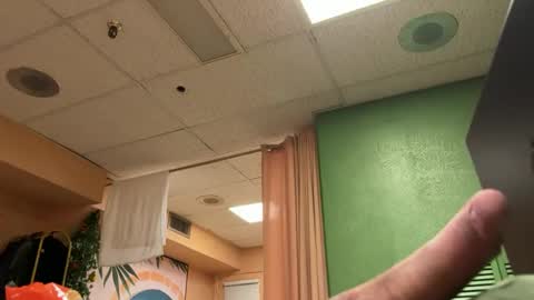 loirodesampa741 online show from September 15, 2025, 4:23 am