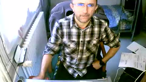 Snapshot of lokoum39 chatting on December 2, 2024, 2:08 pm lokoum39 online show from December 2, 2024, 2:08 pm