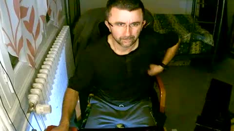 Snapshot of lokoum39 chatting on December 6, 2024, 6:28 pm lokoum39 online show from December 6, 2024, 6:28 pm