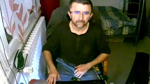 Snapshot of lokoum39 chatting on December 11, 2024, 6:20 pm lokoum39 online show from December 11, 2024, 6:20 pm