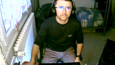 Snapshot of lokoum39 chatting on December 24, 2024, 3:58 pm lokoum39 online show from December 24, 2024, 3:58 pm