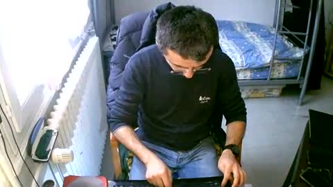 Snapshot of lokoum39 chatting on January 10, 2025, 2:23 pm lokoum39 online show from January 10, 2025, 2:23 pm