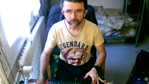 Snapshot of lokoum39 chatting on January 15, 2025, 11:53 am lokoum39 online show from January 15, 2025, 11:53 am