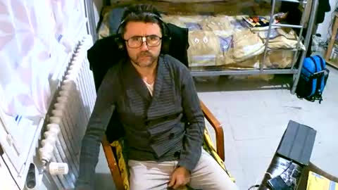 Snapshot of lokoum39 chatting on September 24, 2025, 5:27 pm lokoum39 online show from September 24, 2025, 5:27 pm