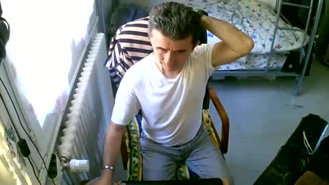 Snapshot of lokoum39 chatting on October 28, 2025, 1:36 pm lokoum39 online show from October 28, 2025, 1:36 pm