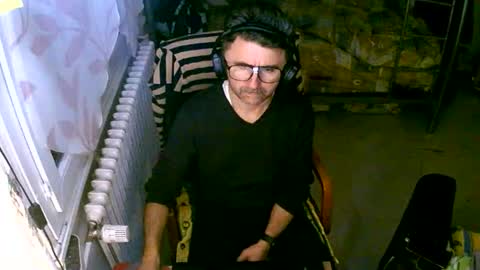 lokoum39 online show from November 27, 2025, 6:32 pm