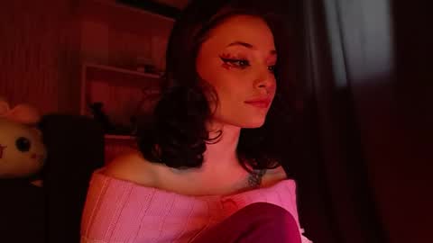 lola online show from April 1, 2026, 8:26 am