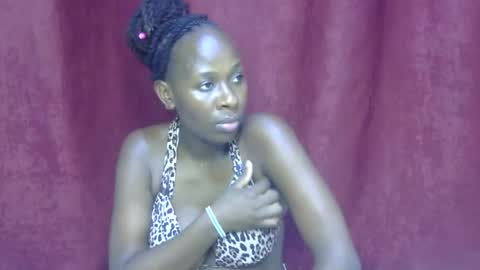 lola_beib online show from April 14, 2026, 8:31 am
