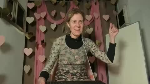 Snapshot of lola_belgium chatting on February 9, 2026, 5:50 pm lola_belgium online show from February 9, 2026, 5:50 pm