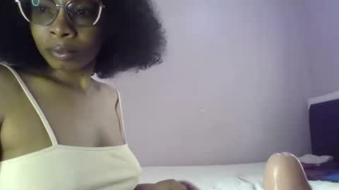 Lola Coco online show from April 9, 2026, 6:19 am