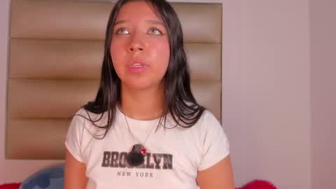 lola_js online show from April 16, 2026, 10:01 pm