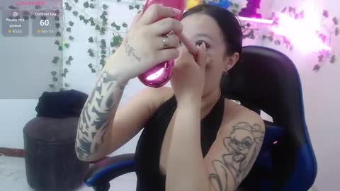 Snapshot of lola_star_ chatting on May 28, 2026, 2:14 pm Lola online show from May 28, 2026, 2:14 pm