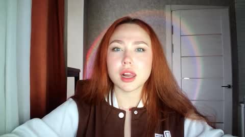 LolaaMint  online show from March 4, 2026, 9:48 am