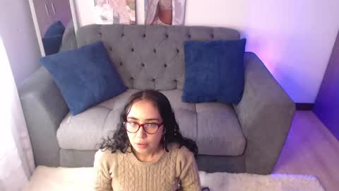 Snapshot of lolaandcamille chatting on March 11, 2025, 1:12 pm lolaandcamille online show from March 11, 2025, 1:12 pm