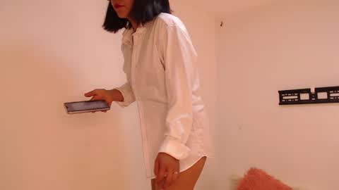 Snapshot of lolaandcamille chatting on October 17, 2025, 1:57 pm lolaandcamille online show from October 17, 2025, 1:57 pm