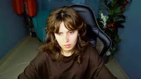Snapshot of lolaasmus chatting on June 18, 2026, 9:25 am I consider myself the god Loki but life just calls me LOL online show from June 18, 2026, 9:25 am