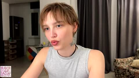 Snapshot of lolaatatee chatting on May 29, 2026, 6:39 pm lolaatatee online show from May 29, 2026, 6:39 pm