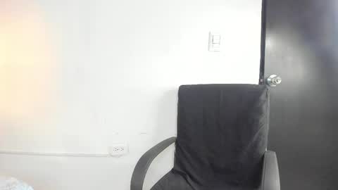 lolabunnysc online show from June 7, 2026, 1:26 pm