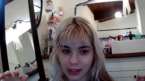 Lola Lixx online show from March 5, 2026, 11:01 pm