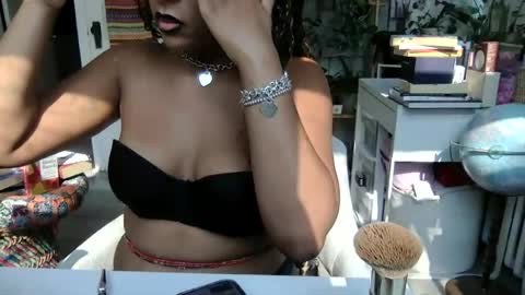 Snapshot of lolalustful chatting on July 14, 2026, 9:09 pm Lola Lustful online show from July 14, 2026, 9:09 pm