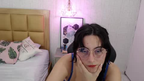LOLA online show from February 5, 2025, 9:46 am