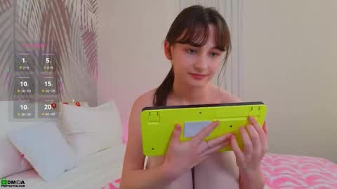 Lola online show from February 15, 2026, 7:51 am