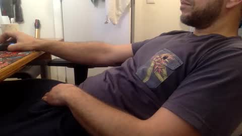 Snapshot of lolgivali chatting on January 19, 2026, 8:40 am lolgivali online show from January 19, 2026, 8:40 am