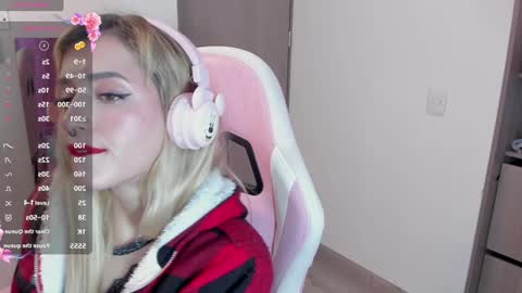 Snapshot of lolly_js_ chatting on January 7, 2025, 2:10 am Lolly  online show from January 7, 2025, 2:10 am