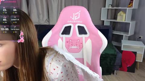 Snapshot of lolly_monica chatting on January 25, 2025, 4:35 pm Monica online show from January 25, 2025, 4:35 pm