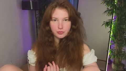 Snapshot of lolly_pump chatting on September 20, 2025, 2:29 pm Mona online show from September 20, 2025, 2:29 pm