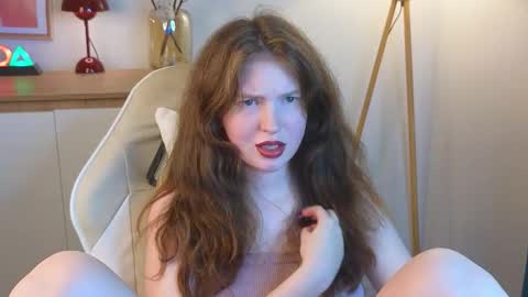 Snapshot of lolly_pump chatting on October 11, 2025, 5:00 pm Mona online show from October 11, 2025, 5:00 pm