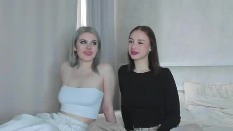 lolylaly online show from April 24, 2026, 8:28 am