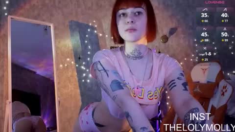 Molli online show from March 5, 2026, 10:11 am