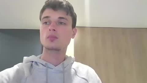 Snapshot of london_tomy chatting on September 13, 2025, 9:58 pm london_tomy online show from September 13, 2025, 9:58 pm