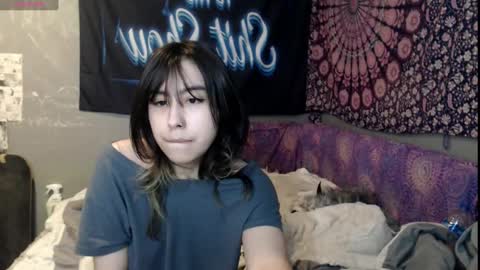 Snapshot of londonray chatting on September 17, 2025, 9:00 am londonray online show from September 17, 2025, 9:00 am
