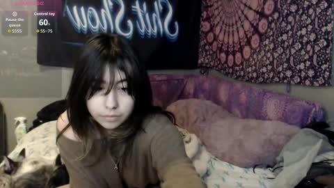 Snapshot of londonray chatting on September 24, 2025, 9:01 am londonray online show from September 24, 2025, 9:01 am