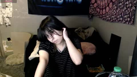 Snapshot of londonray chatting on October 15, 2025, 8:47 am londonray online show from October 15, 2025, 8:47 am